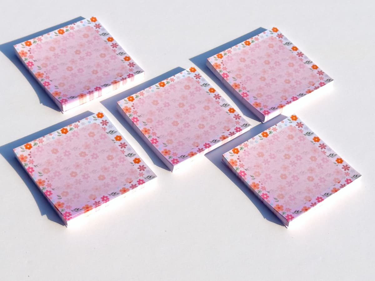 Flowers Memo Pad